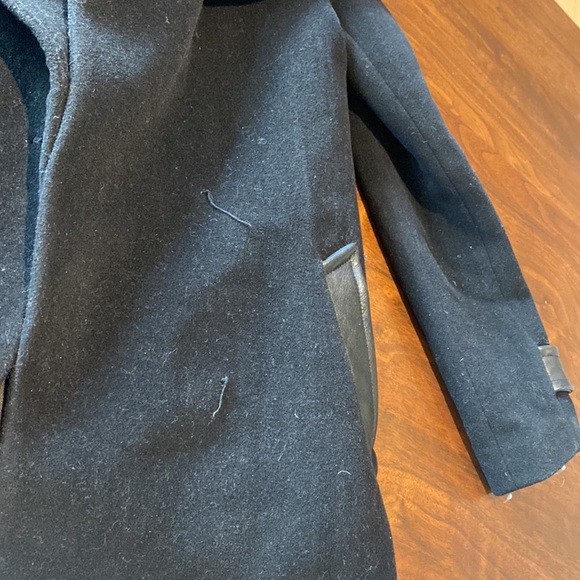 Mackage Black Wool Peacoat Size Medium with Leather Details Shearling Collar - Picture 5 of 5